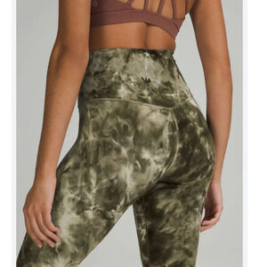 Lululemon Align High-Rise Crop 21"